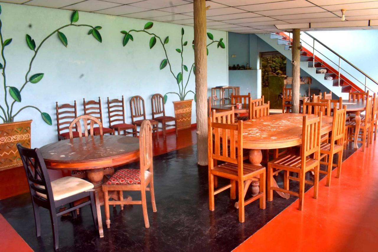 Rathna Gems Halt Hotel Ratnapura Exterior photo